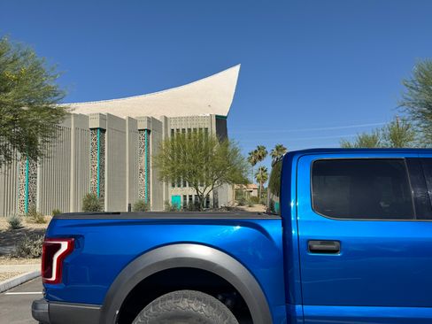 Used 2018 Ford F150 Raptor AWD/4WD image 12