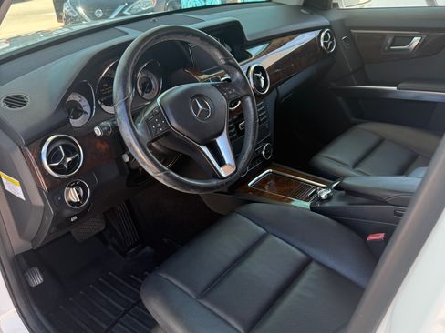 Used 2013 Mercedes-Benz GLK 350 4MATIC image 17