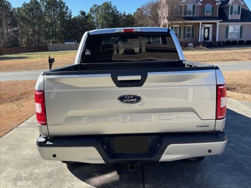 Used 2018 Ford F150 XLT w/ Equipment Group 302A Luxury image 4