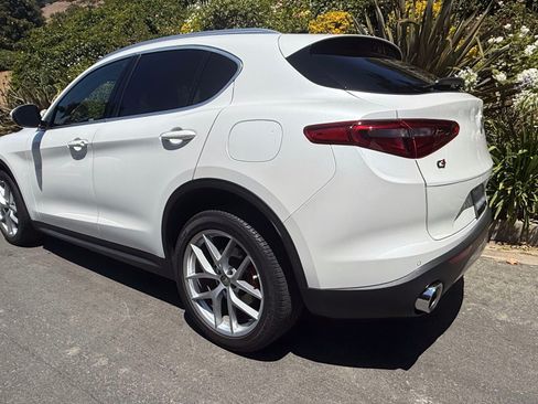 Used 2019 Alfa Romeo Stelvio Ti Lusso w/ Quick Order Package 22X Lusso AWD/4WD image 2