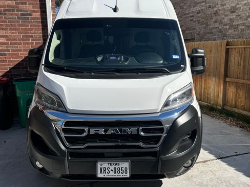 Used 2024 RAM ProMaster 2500 w/ Quick Order Package 22G SLT image 2