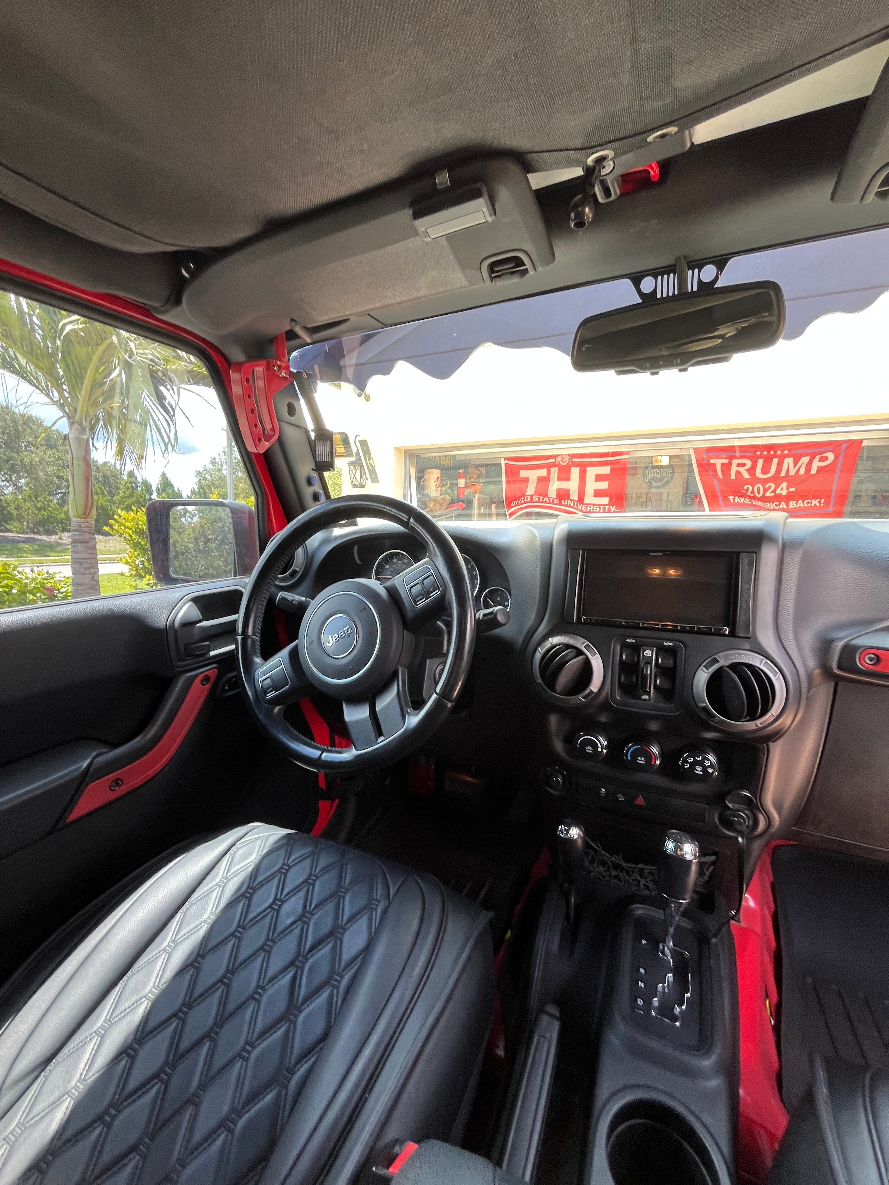 Used 2013 Jeep Wrangler Unlimited Sport AWD/4WD image 8