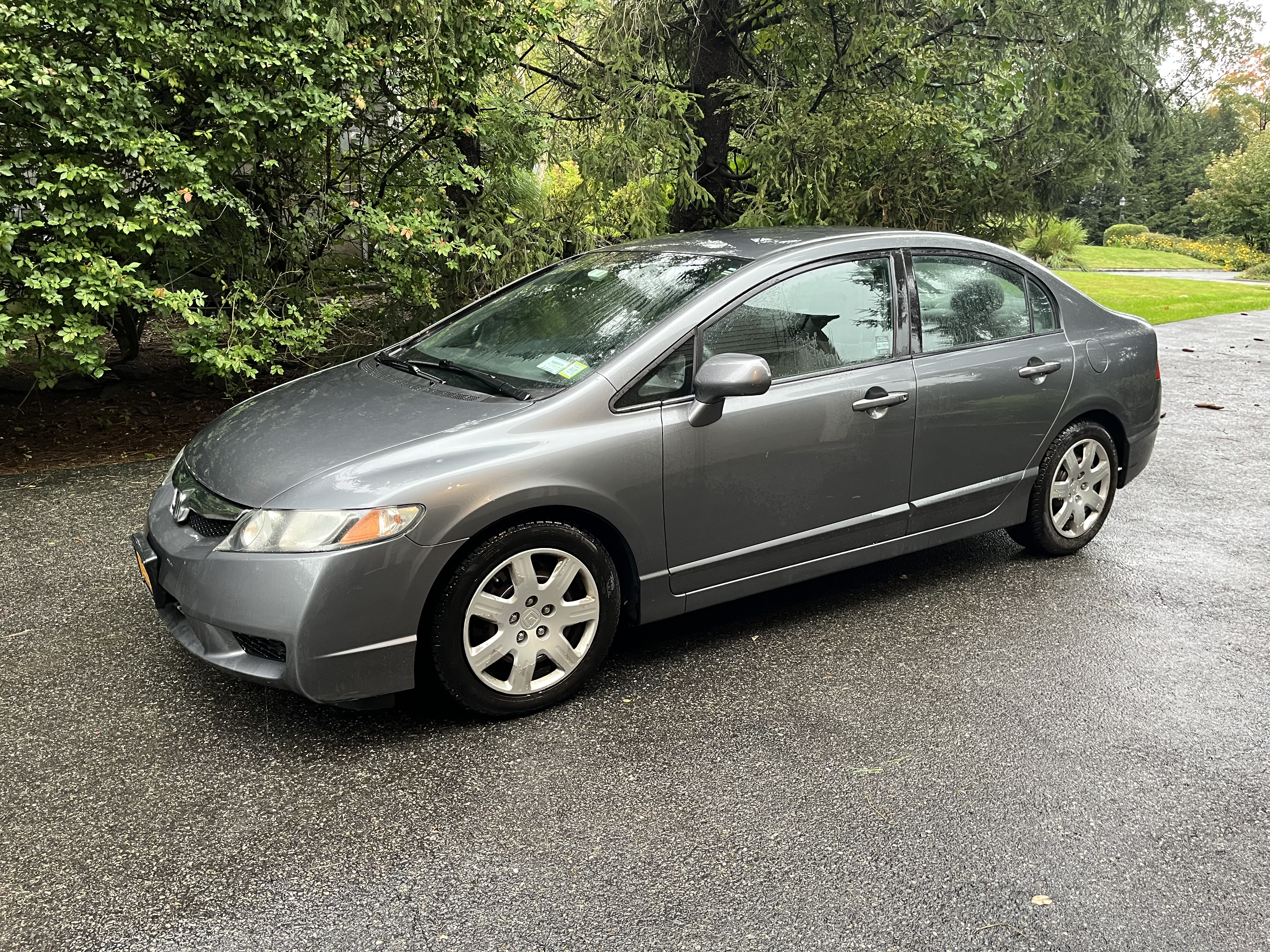 Used 2011 Honda Civic LX image 1