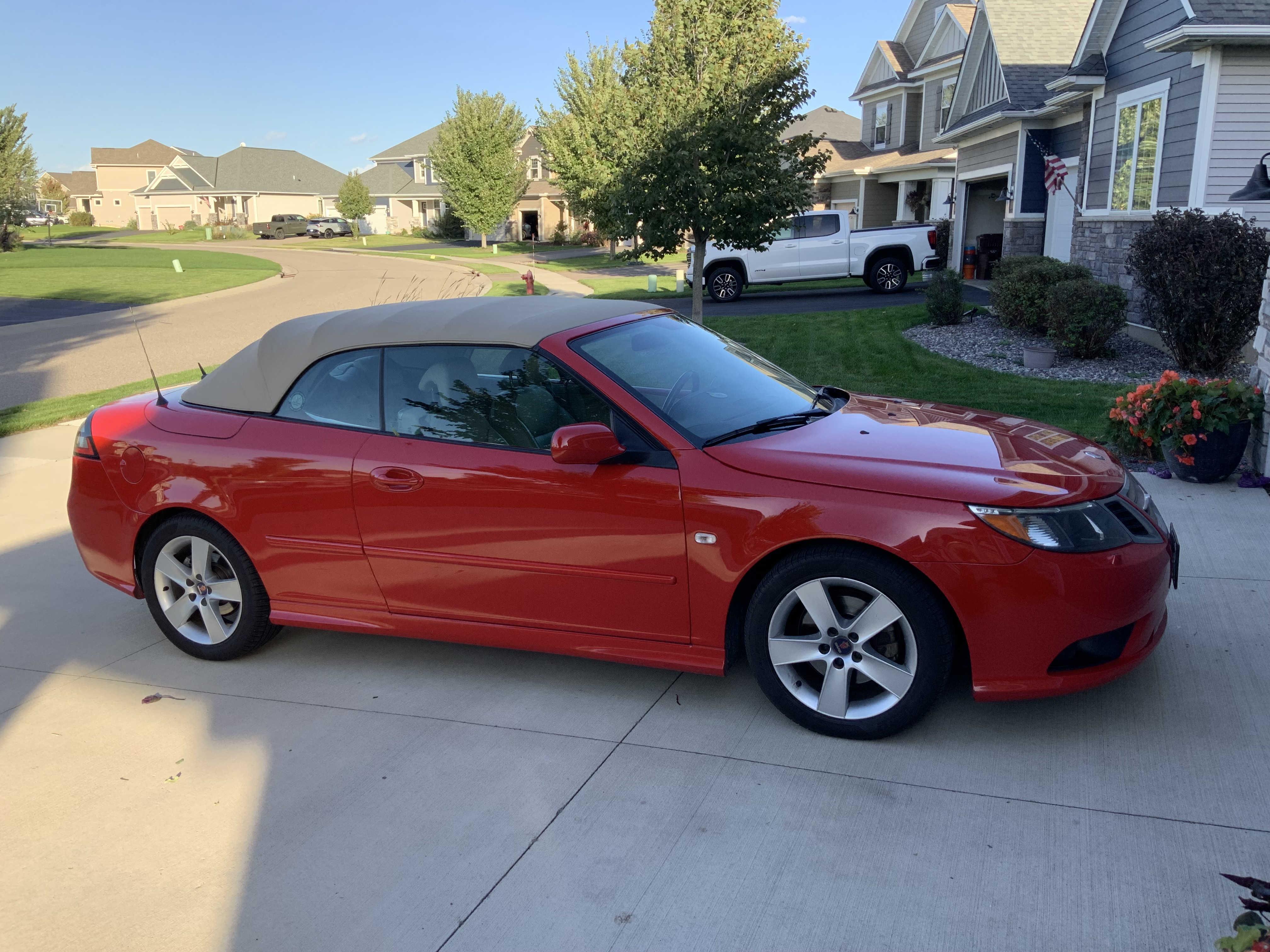 Used 2011 Saab 9-3 Aero FWD image 2