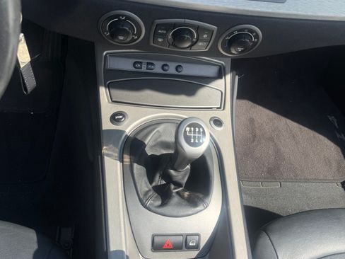 Used 2003 BMW Z4 3.0i RWD image 4