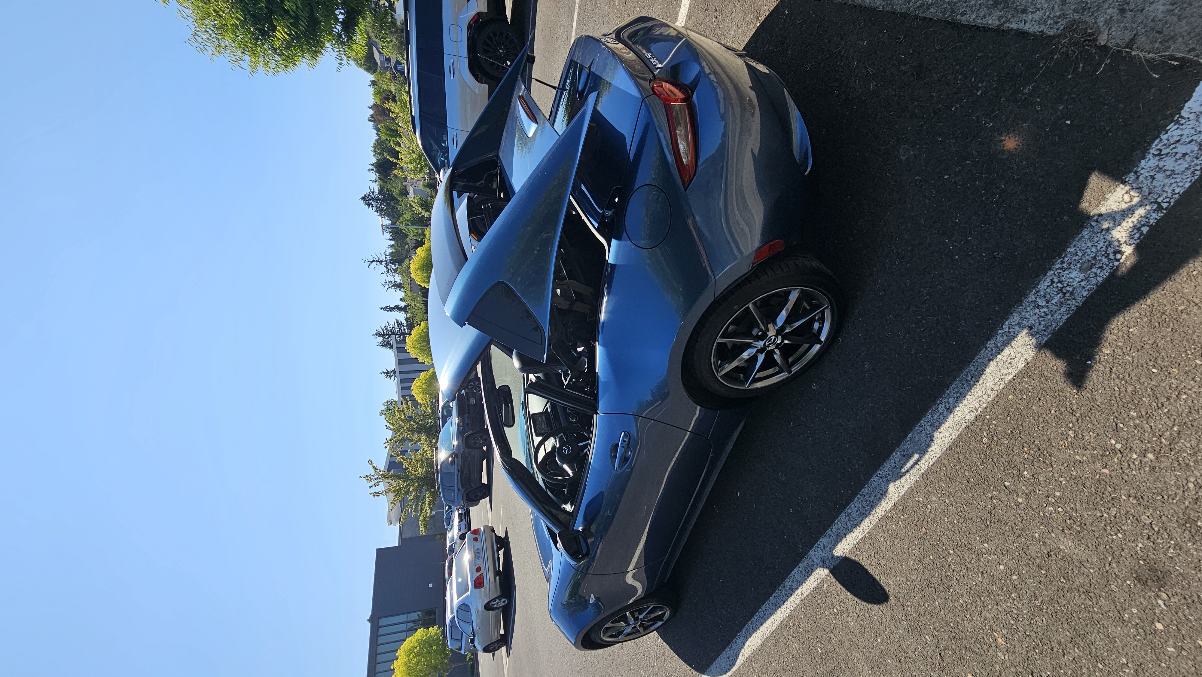 Used 2018 MAZDA MX-5 Miata RF Grand Touring RWD image 11