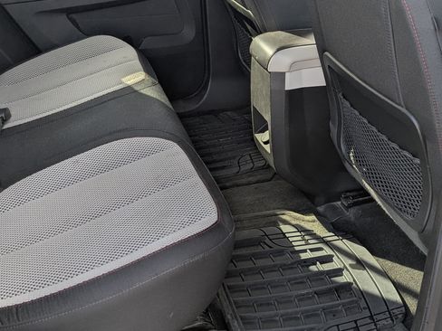 Used 2015 GMC Terrain SLE image 12