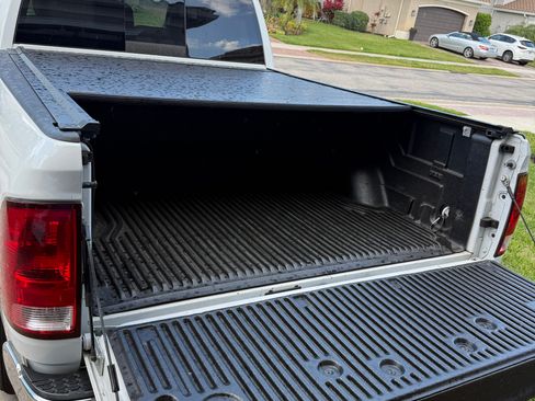Used 2019 RAM 1500 Big Horn AWD/4WD image 5