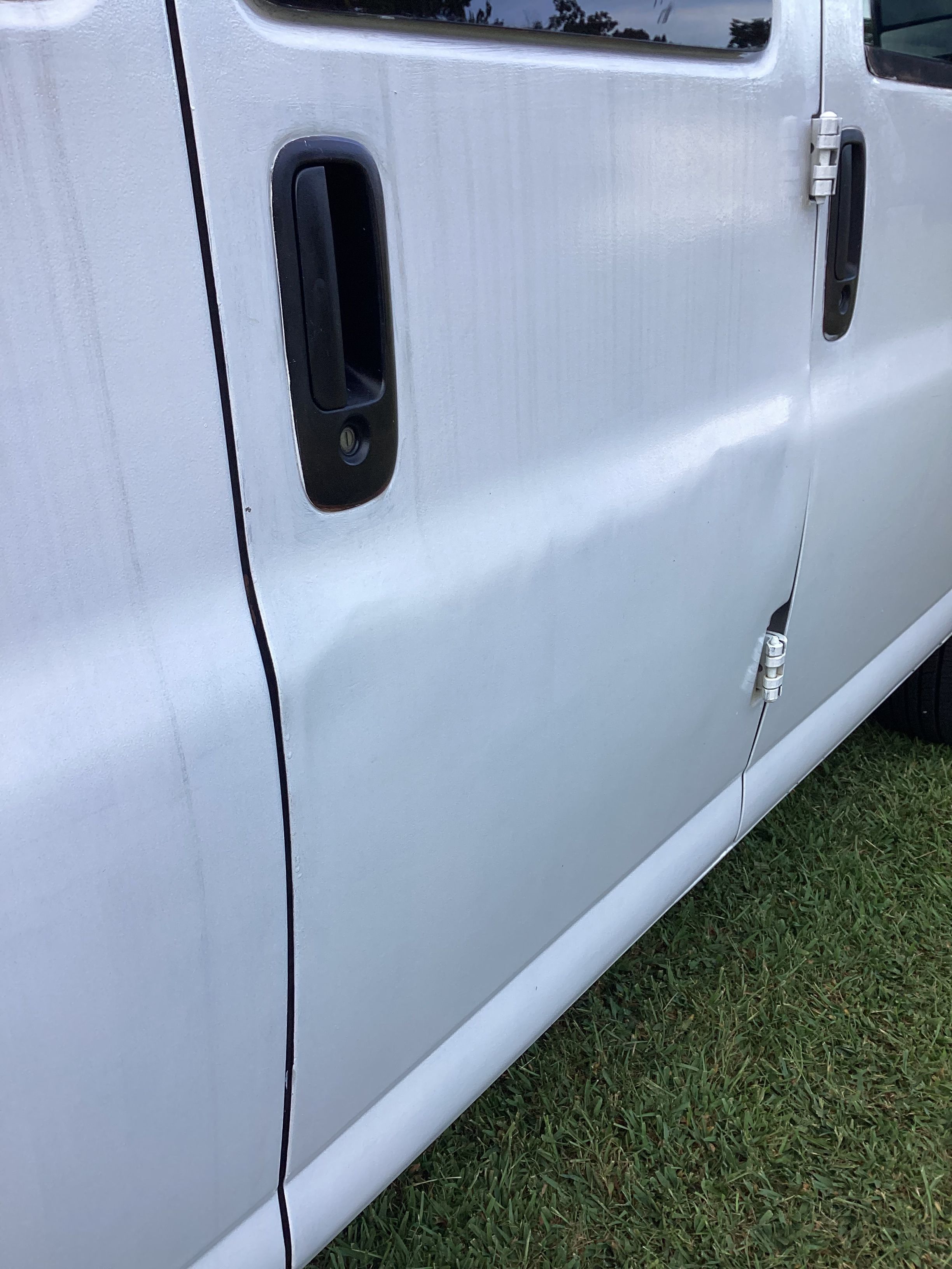Used 2010 Chevrolet Express 3500 LT w/ LT Preferred Equipment Group RWD image 16