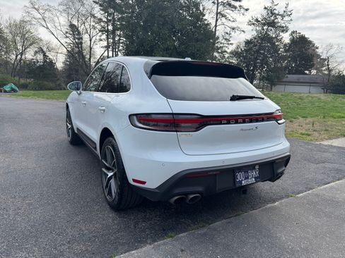 Used 2022 Porsche Macan S image 6