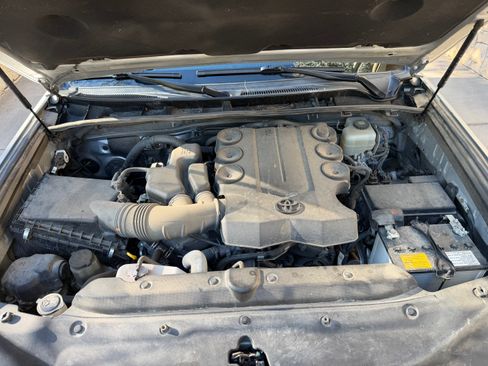 Used 2018 Toyota 4Runner SR5 Premium image 24