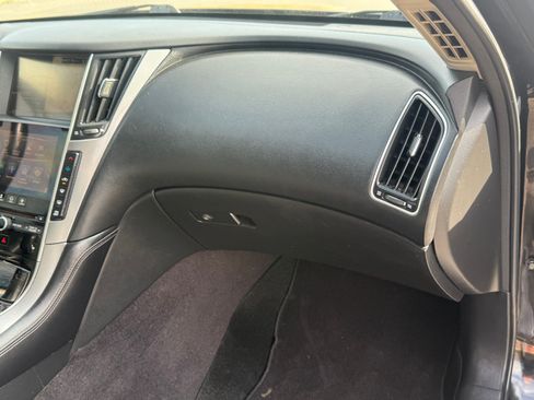 Used 2015 INFINITI Q50 Premium w/ Navigation Package RWD image 16
