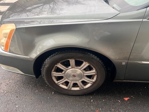 Used 2008 Cadillac DTS image 9