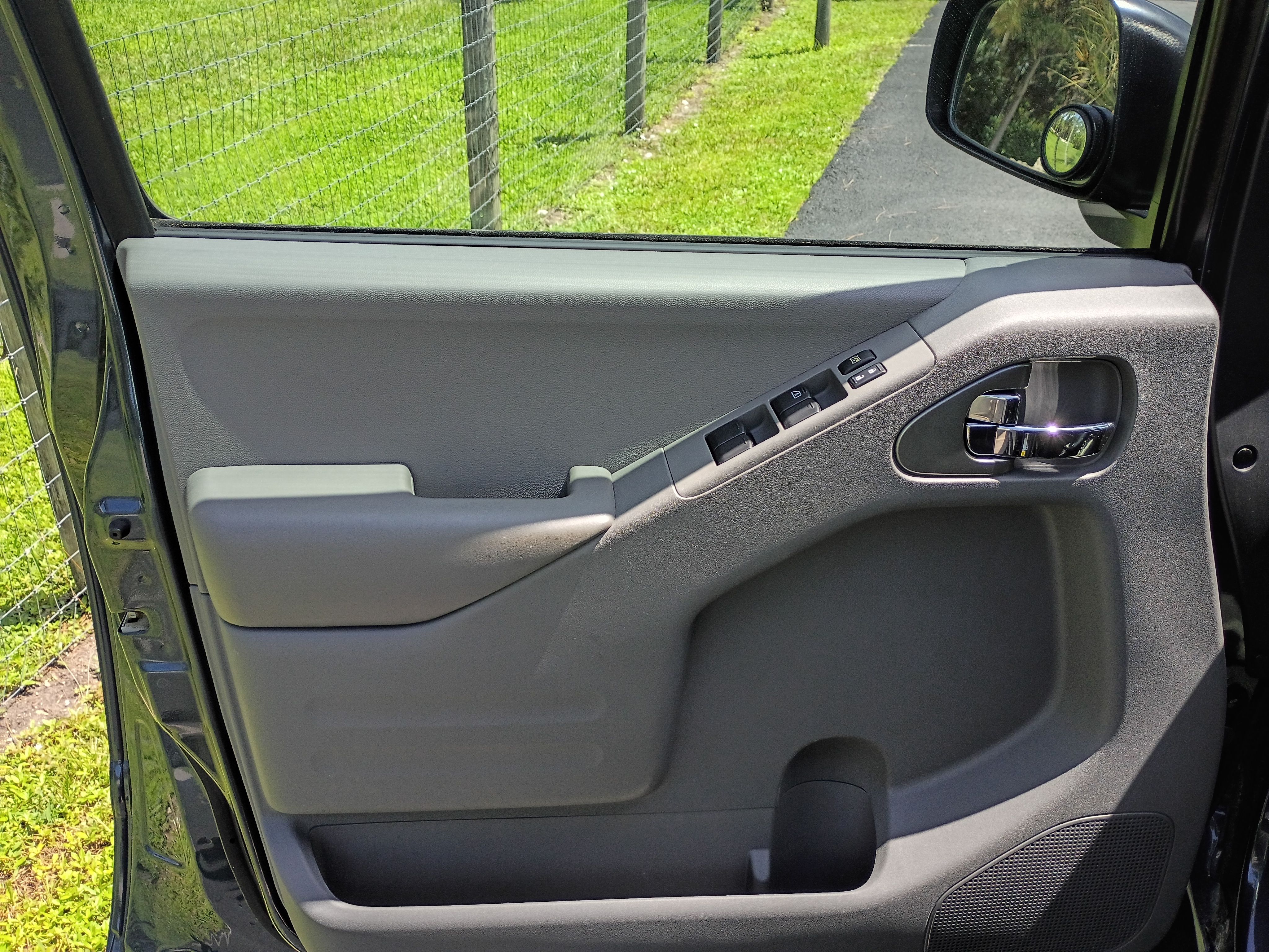 Used 2016 Nissan Frontier Desert Runner RWD image 19