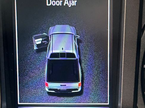 Used 2022 Toyota Tacoma TRD Sport w/ TRD Premium Sport Package image 13