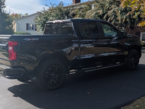 Used 2024 Chevrolet Silverado 1500 Custom image 8