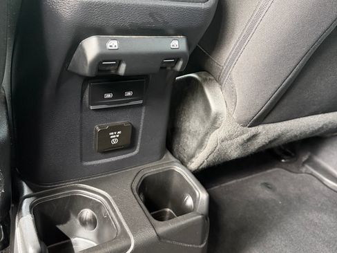 Used 2021 Jeep Gladiator Sport AWD/4WD image 16
