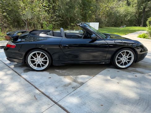 Used 2001 Porsche 911 Cabriolet image 1