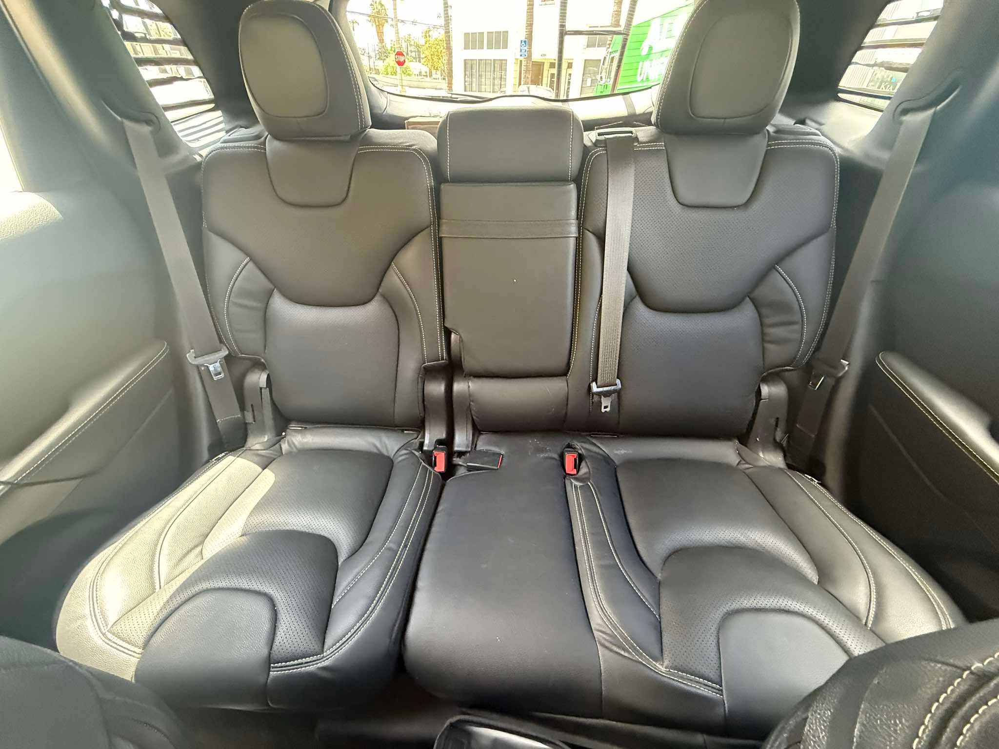 Used 2015 Jeep Cherokee Latitude FWD image 9