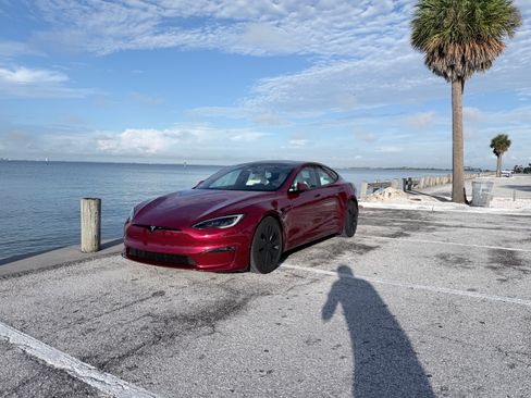 Used 2025 Tesla Model S Plaid AWD/4WD image 19