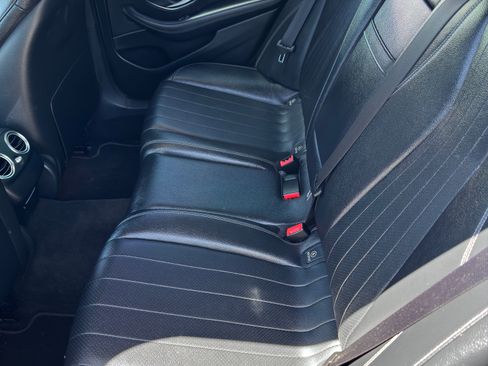 Used 2018 Mercedes-Benz E 300 image 19
