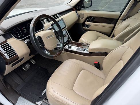 Used 2021 Land Rover Range Rover P525 Westminster Edition image 11