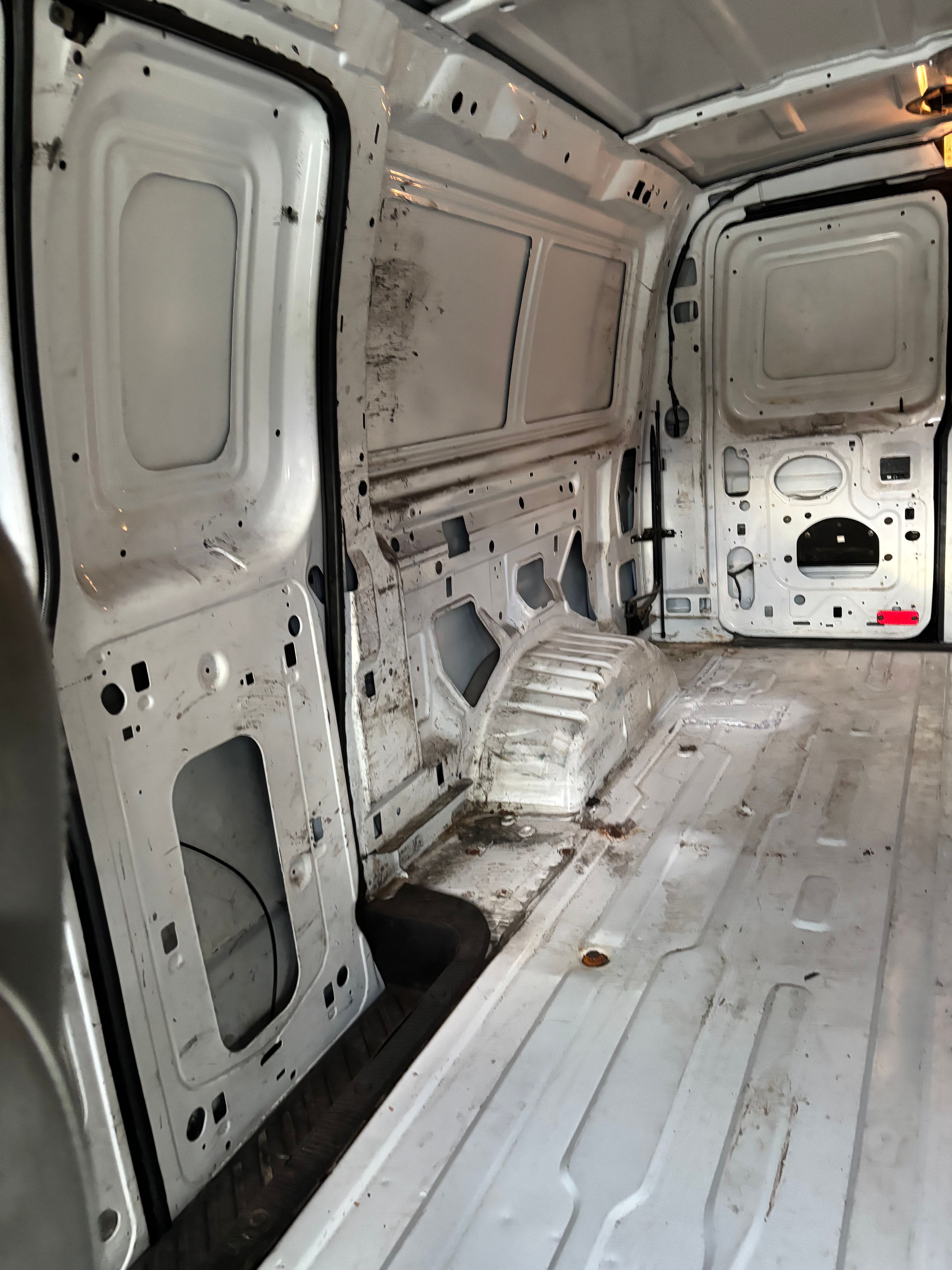 Used 2013 Ford E-250 and Econoline 250 w/ Commercial Cargo Van Pkg RWD image 9