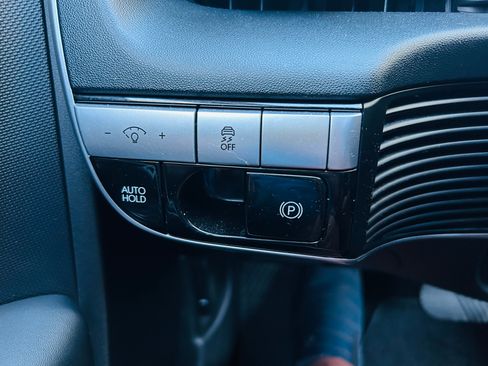 Used 2022 Hyundai Ioniq 5 SE w/ Cargo Package image 16