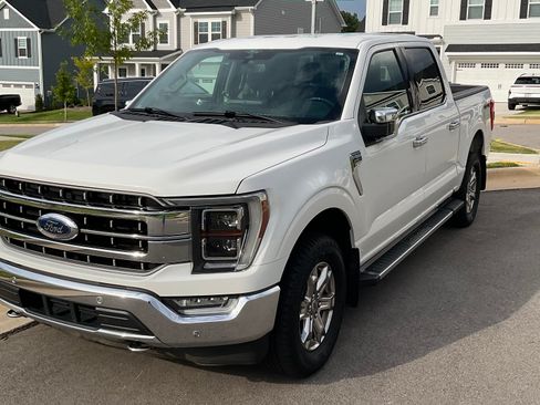Used 2022 Ford F150 Lariat w/ Equipment Group 502A High AWD/4WD image 9