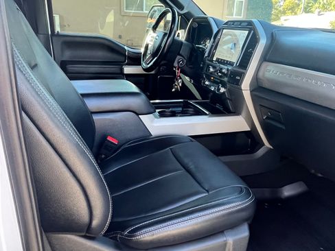 Used 2022 Ford F250 Lariat w/ Lariat Value Package image 10