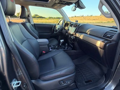 Used 2020 Toyota 4Runner TRD Off-Road Premium w/ Moonroof Package AWD/4WD image 14