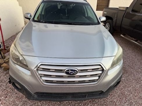 Used 2016 Subaru Outback 2.5i Premium image 2