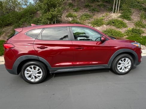 Used 2019 Hyundai Tucson SE image 4