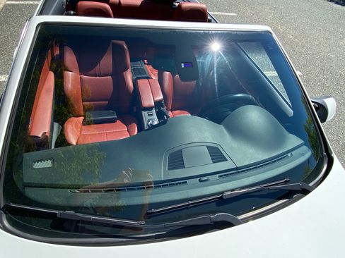 Used 2013 BMW M3 Convertible image 29