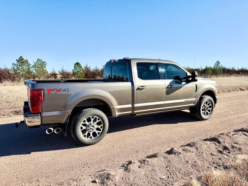 Used 2020 Ford F250 Lariat w/ Lariat Ultimate Package image 18