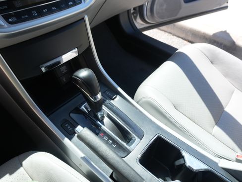 Used 2014 Honda Accord EX-L image 18