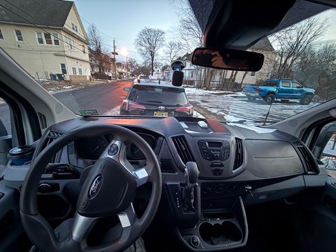 Used 2018 Ford Transit 250 148 Medium Roof image 6