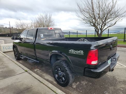 Used 2018 RAM 2500 Big Horn w/ Sport Appearance Group image 8