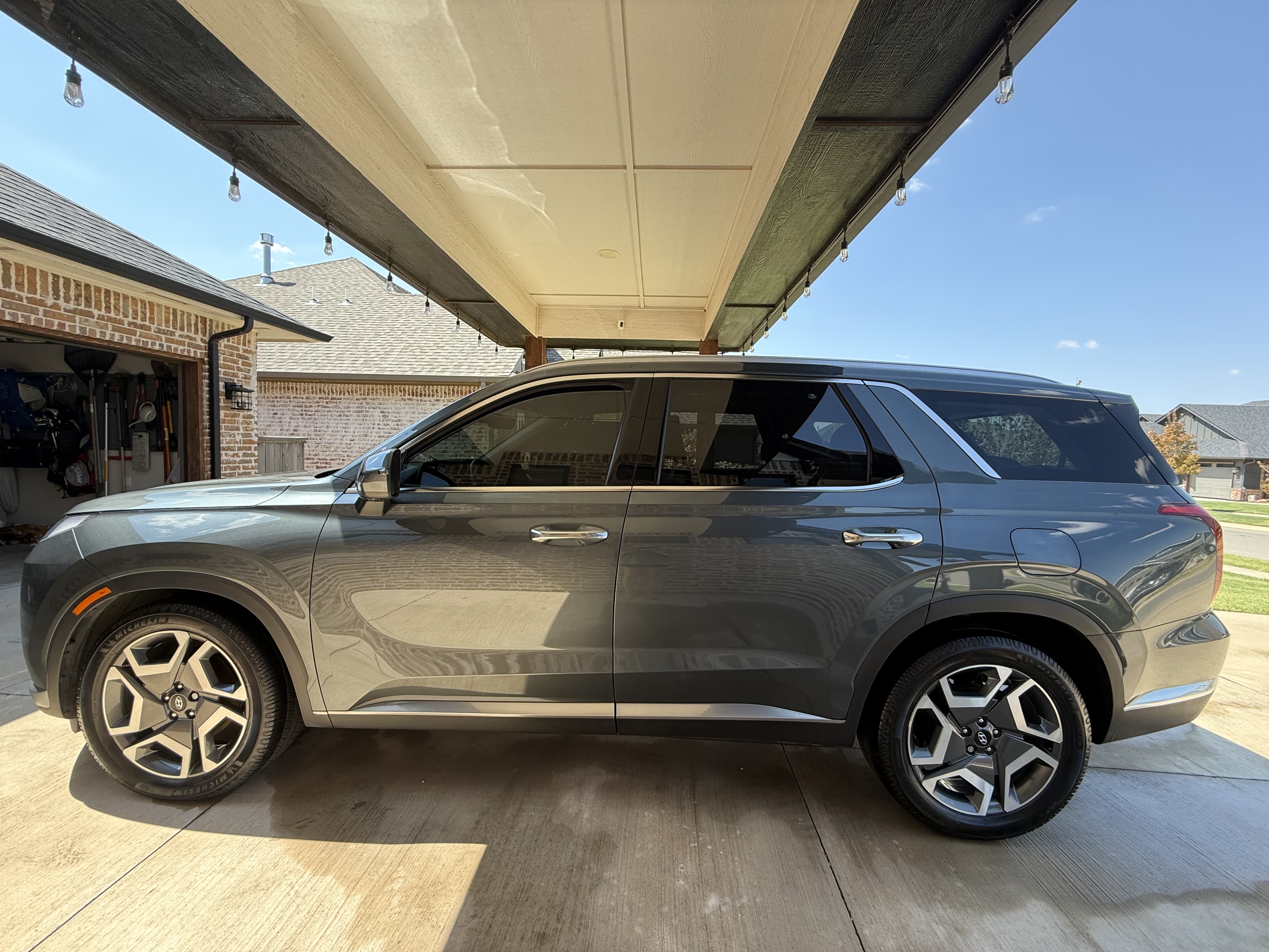 Used 2023 Hyundai Palisade Limited FWD image 5