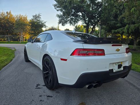 Used 2014 Chevrolet Camaro SS w/ SS Performance Package image 9