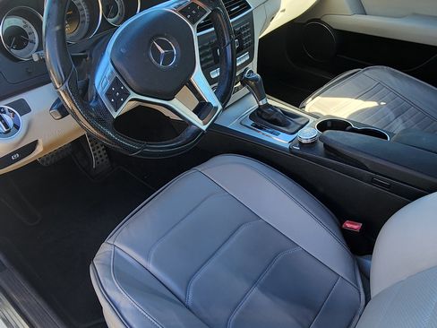 Used 2012 Mercedes-Benz C 250 Sedan image 17