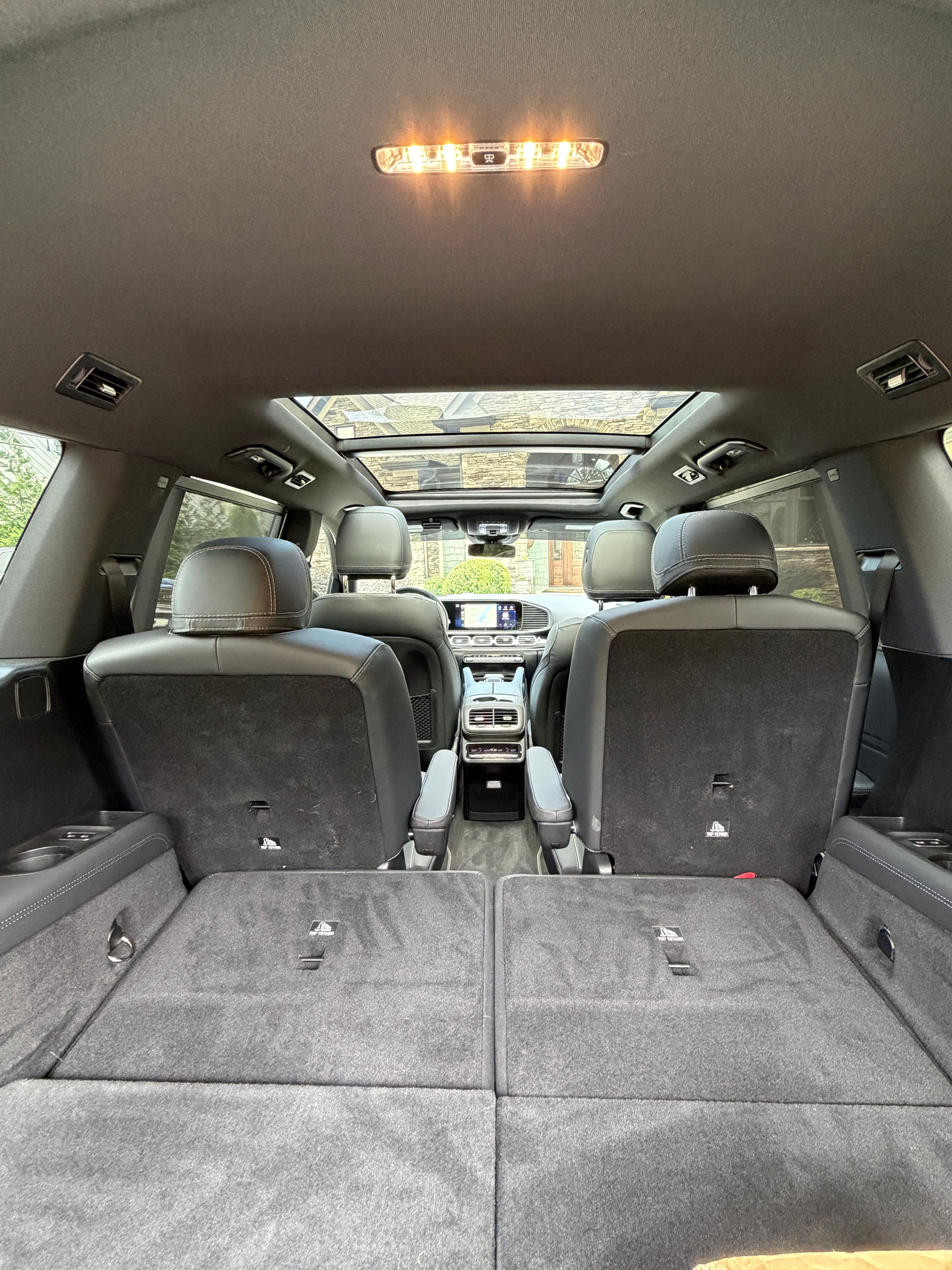 Used 2024 Mercedes-Benz GLS 580 4MATIC image 17