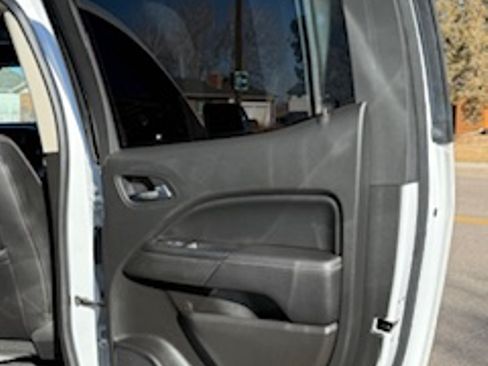 Used 2019 GMC Canyon Denali image 13