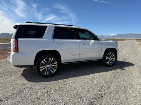 Used 2019 GMC Yukon Denali w/ Denali Ultimate Package image 4