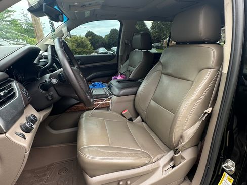 Used 2015 Chevrolet Tahoe LTZ AWD/4WD image 16