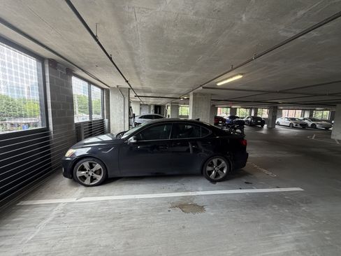Used 2009 Lexus IS 350 RWD image 2