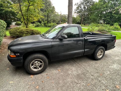 Used 1997 Dodge Dakota 2WD Regular Cab image 1