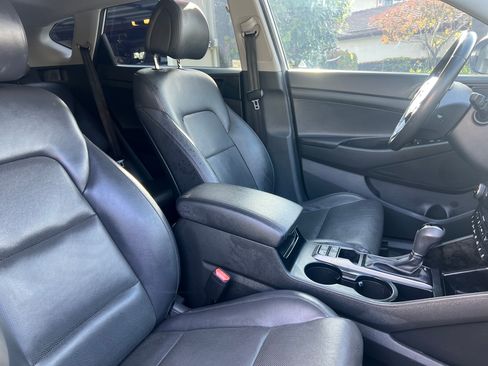 Used 2016 Hyundai Tucson Limited w/ Option Group 03 AWD/4WD image 13