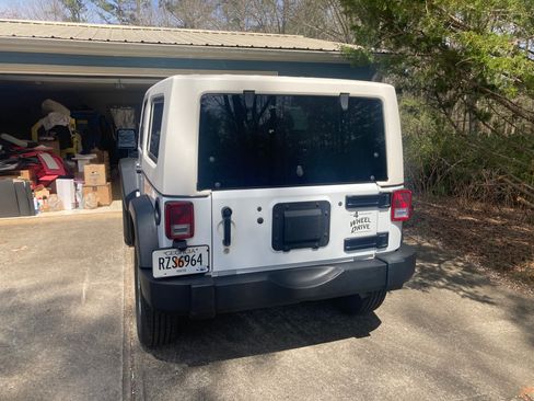 Used 2015 Jeep Wrangler Sport w/ Quick Order Package 23S image 11