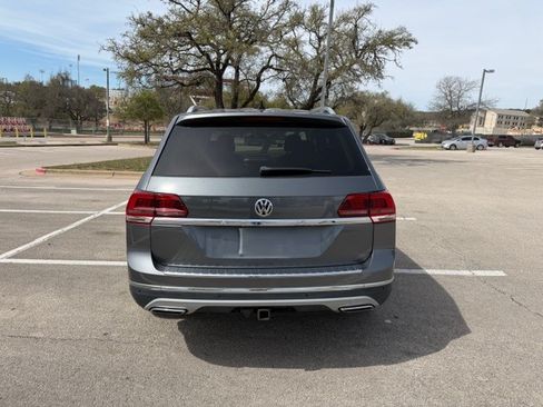 Used 2019 Volkswagen Atlas SEL image 5